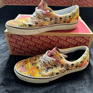 Skull & bones New Era Vans -size 11